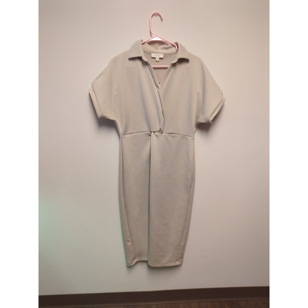 Minimalist Cream Collared Midi Dress